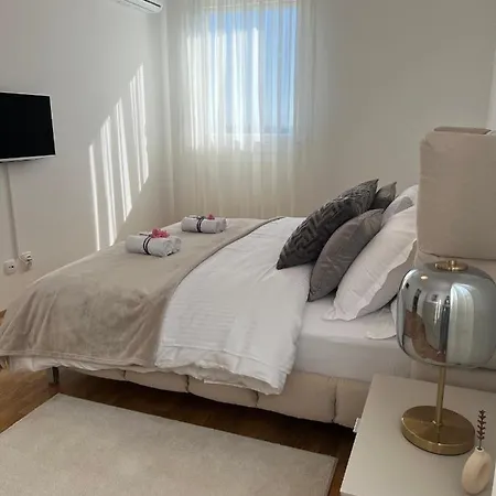 Hagne Deluxe Apartment *