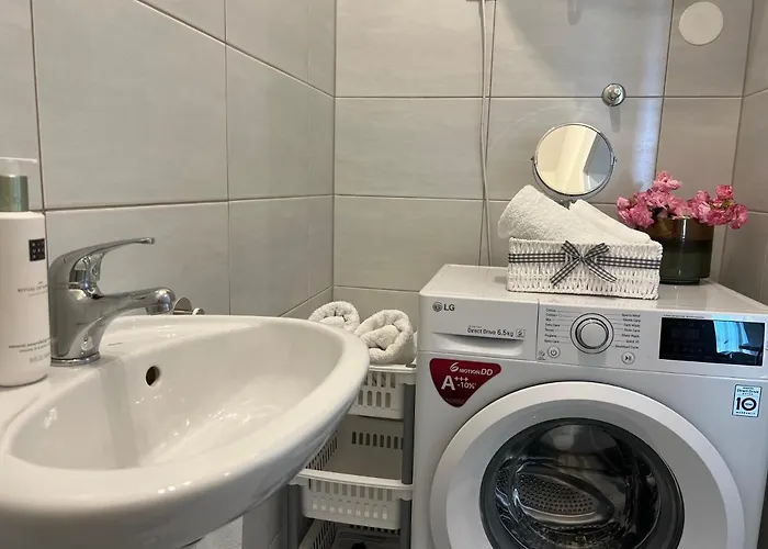 Hagne Deluxe * Split